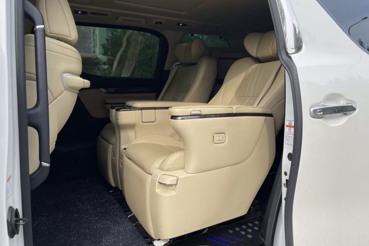 Used Toyota Vellfire 2021 Crown Dual-Engine 2.5L HV Supreme Edition
