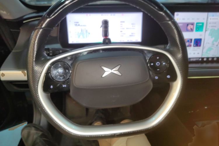 Used XPeng P7 2020 Rear-Drive Long-Range Smart Drive Version Steering Wheel