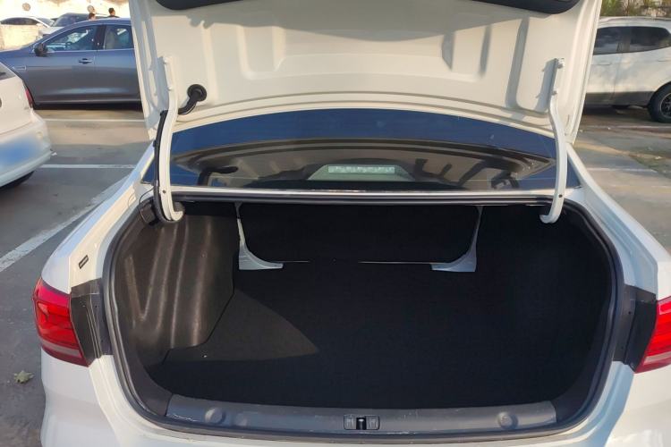 Used Volkswagen Lavida 2019 Lavida Start 1.5L Automatic Trendy Version China VI Standard
