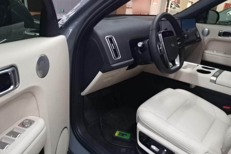 Used Li Auto L7 2025 Max Smart Refresh Edition
