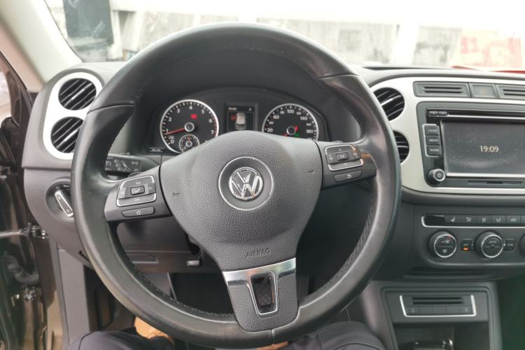 Used Volkswagen Tiguan L 2015 1.8TSI Automatic Two-Wheel Drive Luxury Model