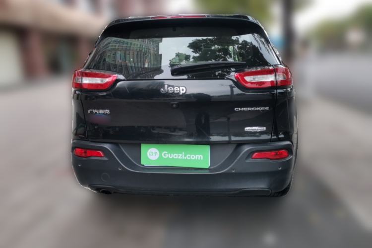 Used Jeep Cherokee 2017 2.0L Superior Edition