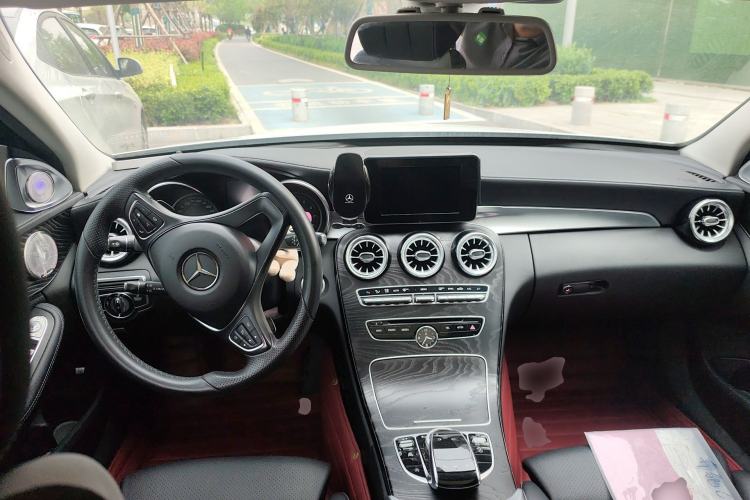 Used Mercedes-Benz C-Class 2017 C 200 L Sport Edition Center Console
