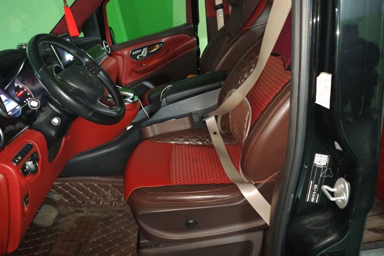 Used Mercedes-Benz V-Class 