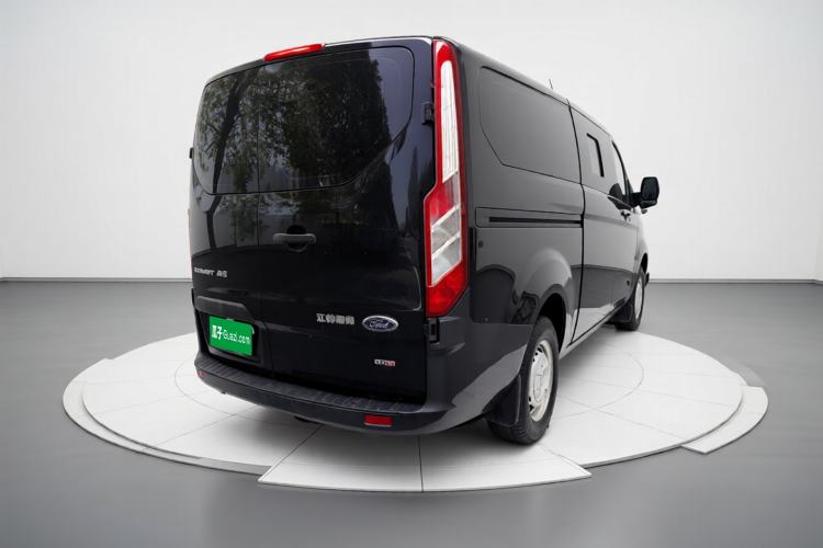 Used Ford Transit 2019 2.0T Diesel Multi-Purpose Commercial Vehicle Short Wheelbase Low Roof 6-Seater China VI Standard