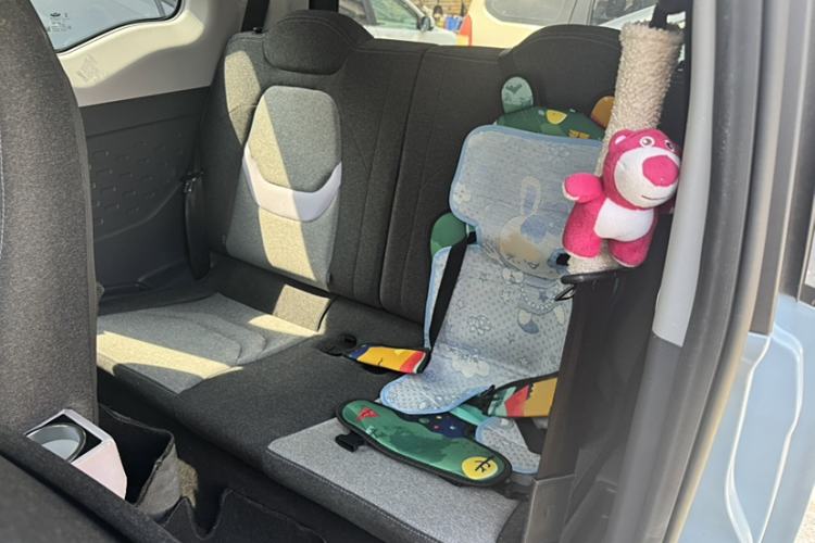 Used Chery New Energy QQ Ice Cream 2022 170km Sundae Phosphate Lithium-Ion