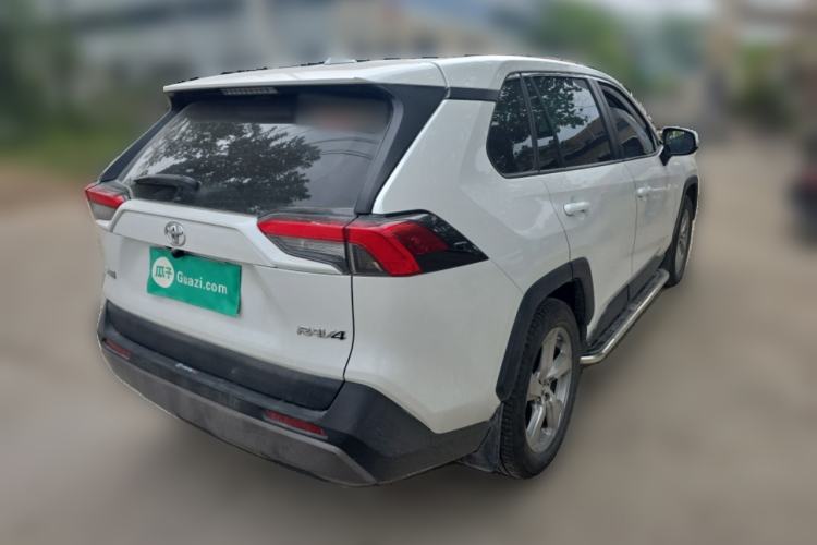 Used Toyota RAV4 2022 2.0L CVT Two-Wheel Drive Fashion Edition Rear Right 45 Deg