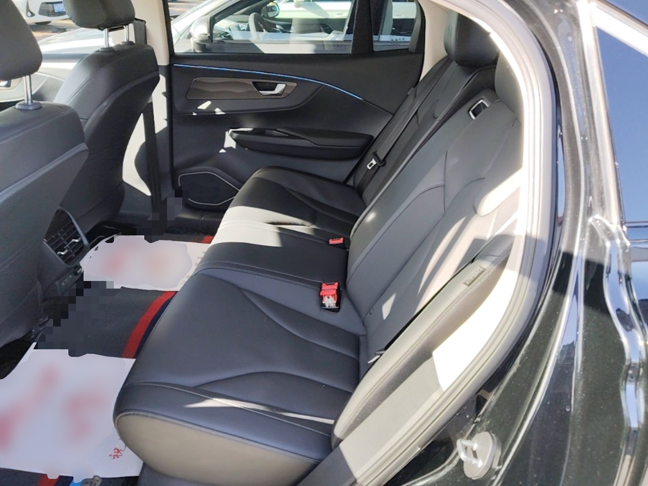 Hongqi E-QM5 2023 Revised Version Basic Travel Edition — снимка 20