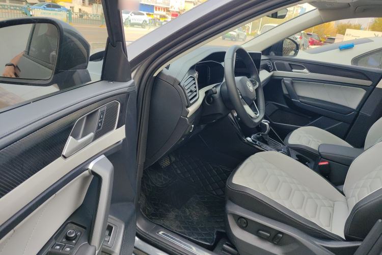 Used Volkswagen Tayron 2023 300TSI Two-Wheel-Drive Luxury Plus Advanced Edition Driver Seat