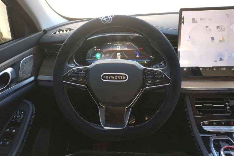 Used Skyworth HT-i 2024 1.5L PHEV 115KM Taidao Edition
