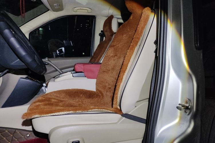 Used Mercedes-Benz Viano 2011 2.5L Navigator Edition