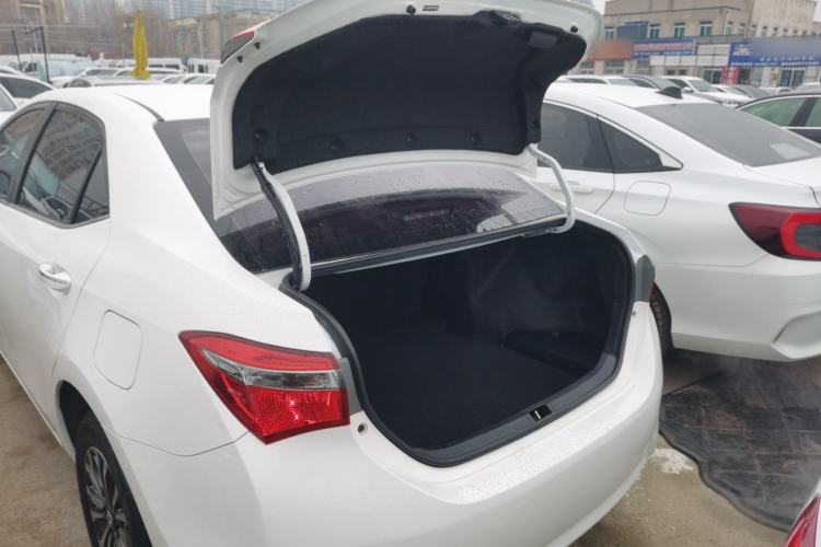 Used Toyota Corolla 2018 1.2T S-CVT GL Smart Enjoyment Version Trunk