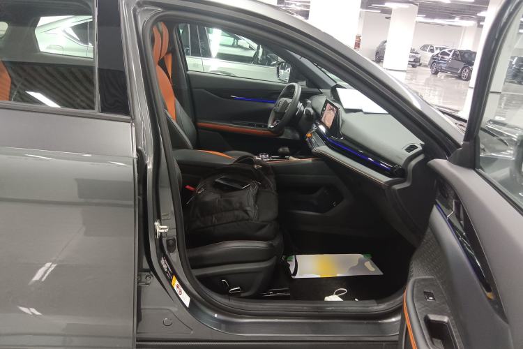 Used Changan UNI-V 2022 1.5T Prestige Version
