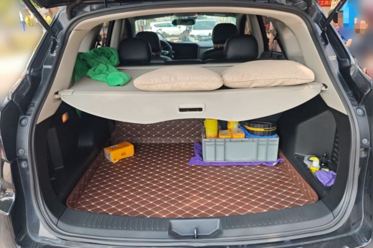 Used Venucia T70 2018 2.0L CVT Smart Enjoyment Version Trunk