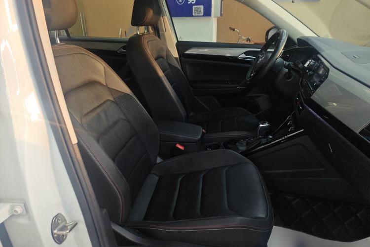 Used Volkswagen Tayron 2019 330TSI Two-Wheel Drive Luxury Model China VI Standard