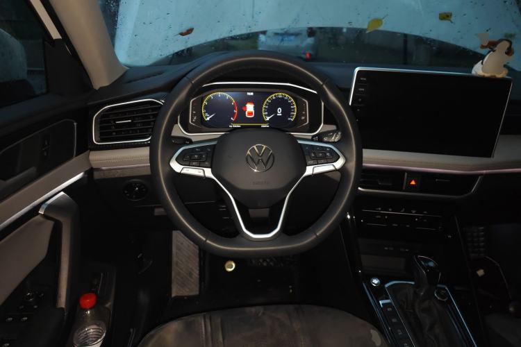 Used Volkswagen Tayron 2024 300TSI Two-Wheel-Drive Luxury Plus Advanced Version Steering Wheel