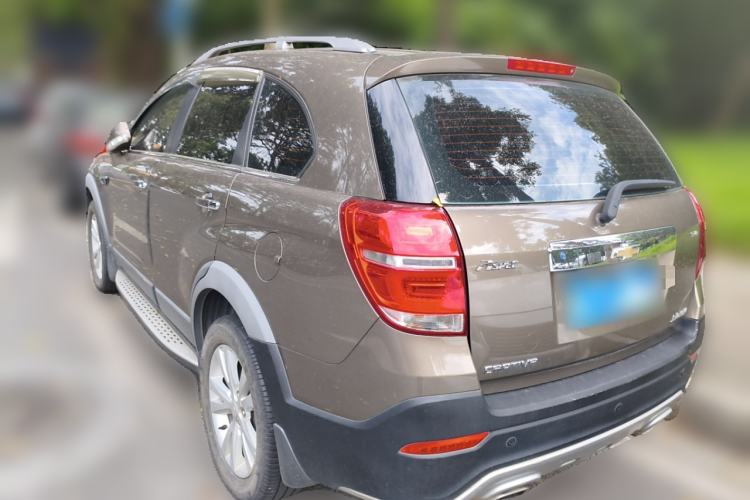 Used Chevrolet Captiva 2015 2.4L 4x4 Flagship Edition 7-Seater