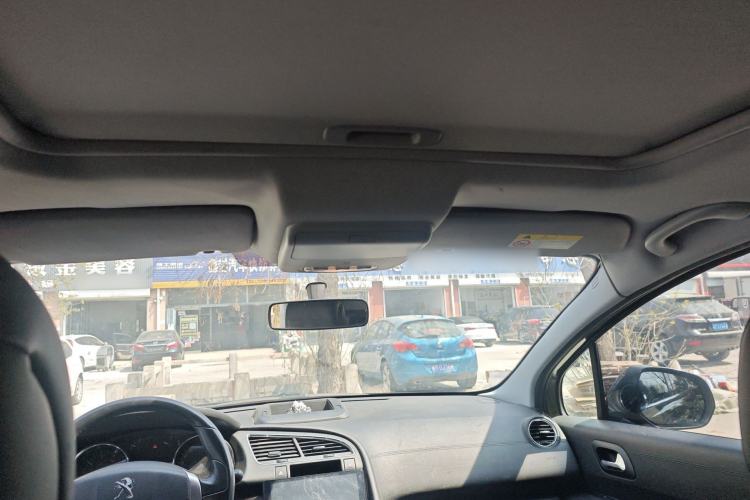 Used Peugeot 3008 2015 1.6THP Automatic Trend Edition Headliner