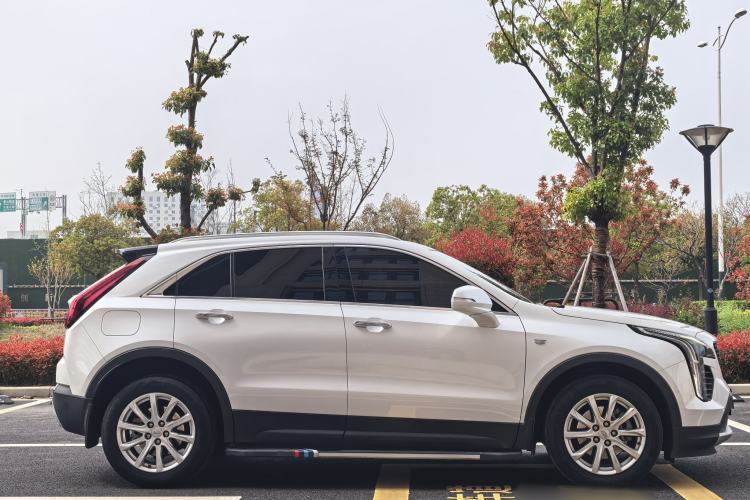Used Cadillac XT4 2022 28T Two-Wheel Drive Fashion Edition Exterior 7