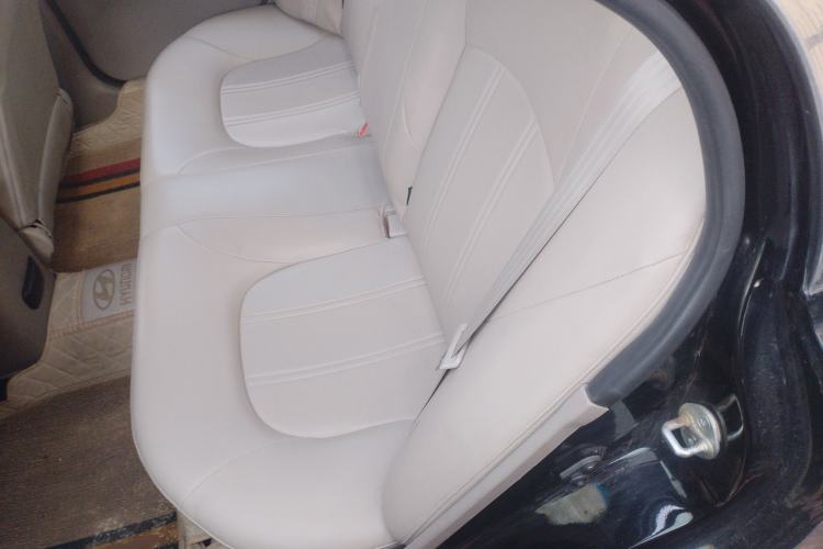 Used Hyundai MoInca 2009 1.8L Manual Comfort Edition GL Left Rear Seat