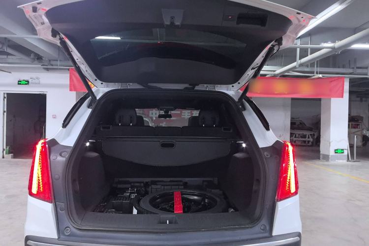 Used Cadillac XT5 2018 28E Four-Wheel Drive Tech Version