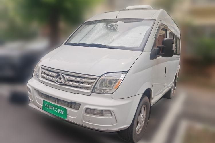 Used SAIC MAXUS Xintu V80 New Tu V80, 2.5-liter diesel, automatic transmission, 5-seater converted into a motorhome. Guazi used car, China used car export, Used car for sale, Used  cars, Cheapest cars for sale