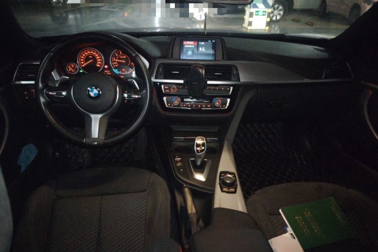 Used BMW 4 Series 2019 425i Gran Coupe M Sport Package Center Console