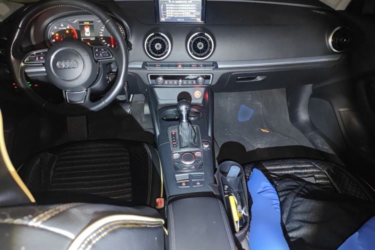 Used Audi A3 2014 Limousine 40 TFSI S line Comfort Model