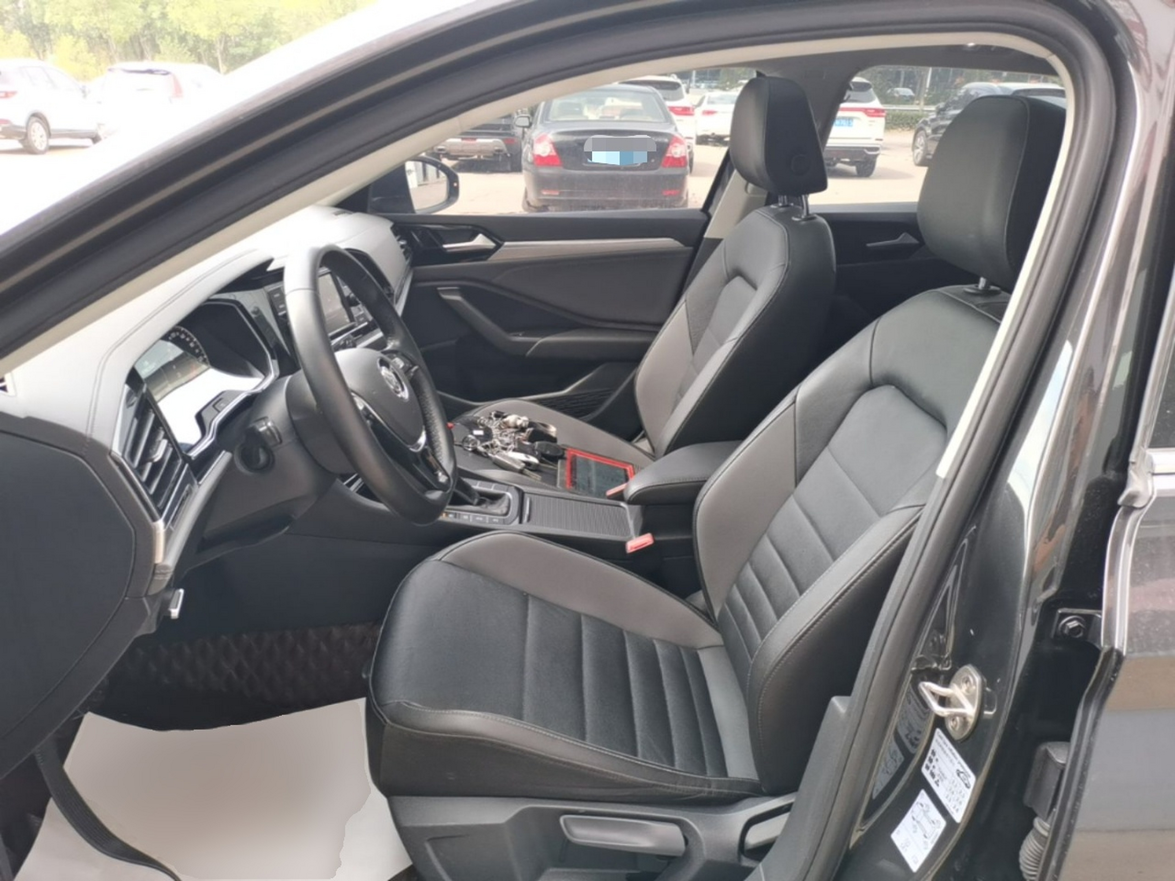 Interior delantero