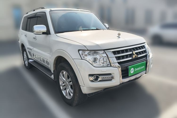 Used Mitsubishi Pajero 2018 V97 3.8L 5-Door GLS Sunroof Single-Difference Model – Middle East
