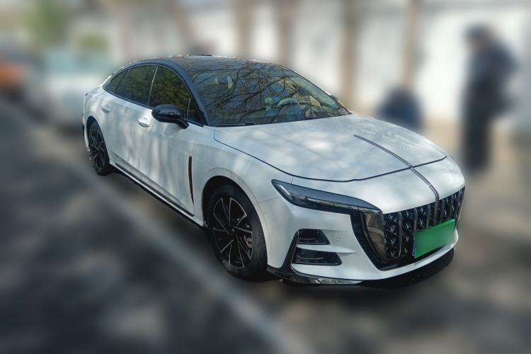 Used Hongqi H6 2024 2.0T ZhiMei Edition Front Right 45 Deg