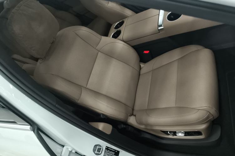 Used Li Auto L8 2025 Pro Smart Refresh Edition
