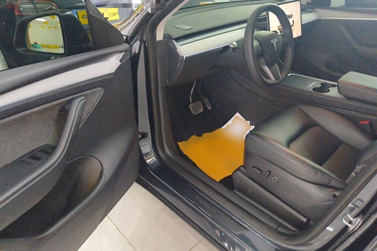 Used Tesla Model Y 2024 Long-Range All-Wheel-Drive Version