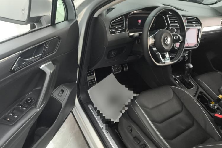Used Volkswagen Tiguan L 2019 330TSI Automatic Two-Wheel Drive R-Line Flagship Model China VI Standard