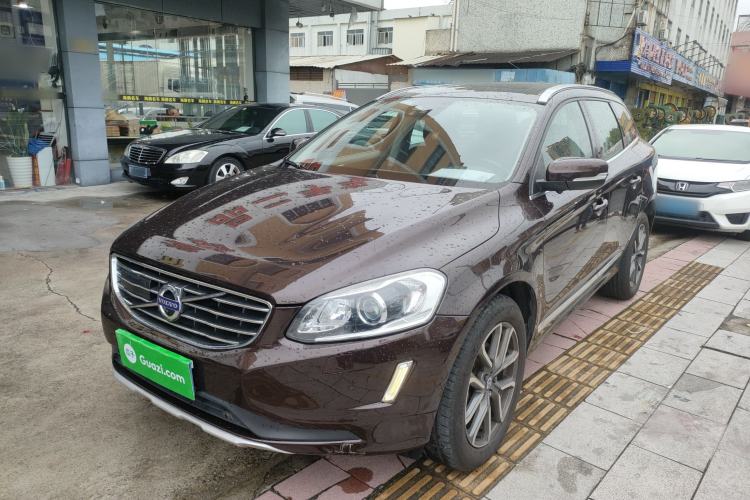 Used Volvo XC60 2017 T5 AWD Smart Drive Edition
