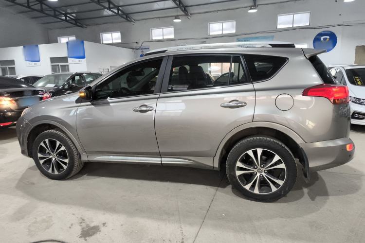 Used Toyota RAV4 2015 2.5L Automatic 4x4 Elite Edition
