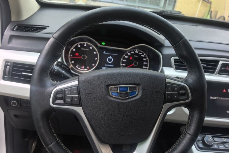 Used Geely Auto Emgrand X7 Sport 2020 1.8TD DCT Two-Wheel Drive Zhiya Model
