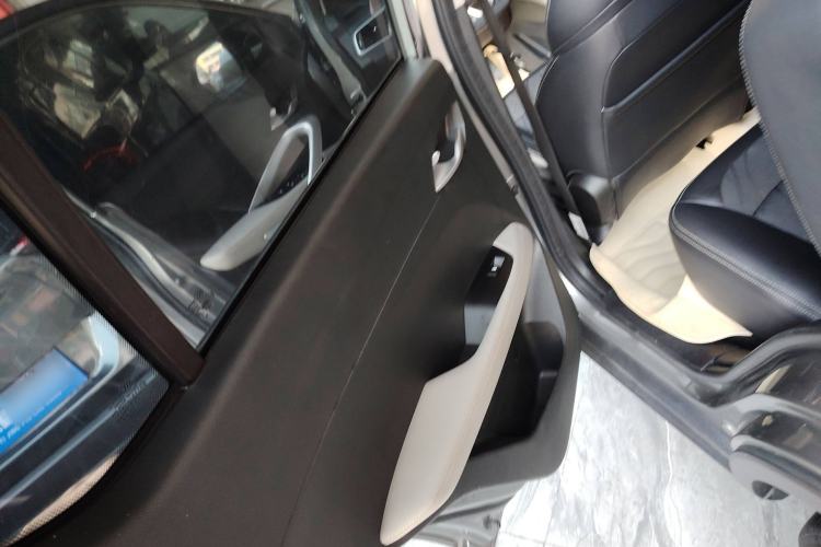 Used Baojun 510 2017 1.5L Automatic Fashion Model