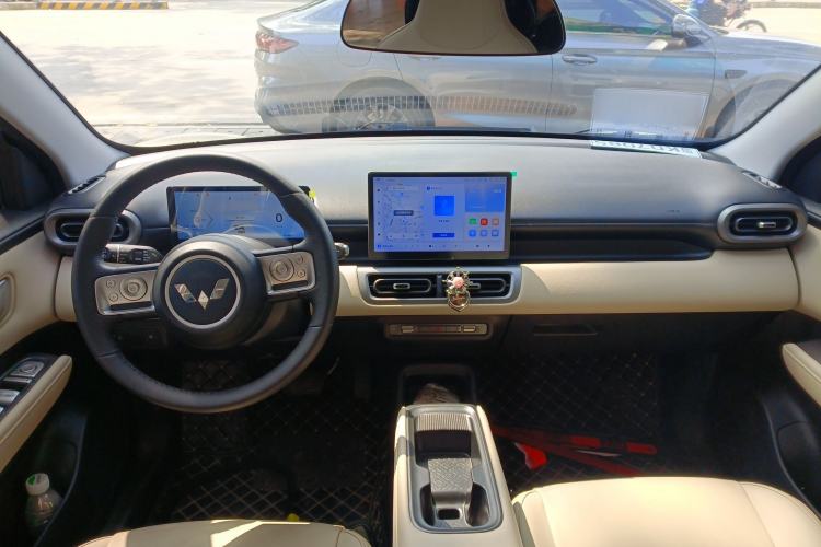 Used Wuling Bingo PLUS 2024 330 km Range Five-Seater Version
