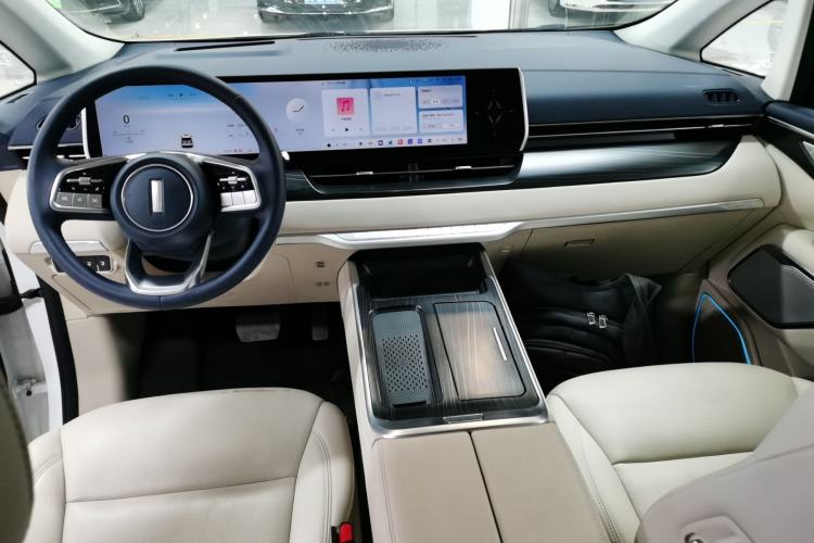 Used Wey Lanshan 2023 Four-Wheel Drive Ultra-Long Range Version
