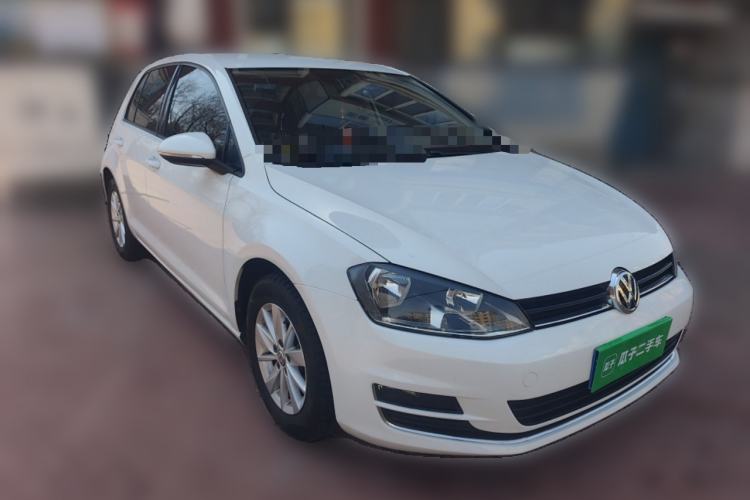 Used Volkswagen Golf 2015 1.6L Automatic Fashion Model Front Right 45 Deg