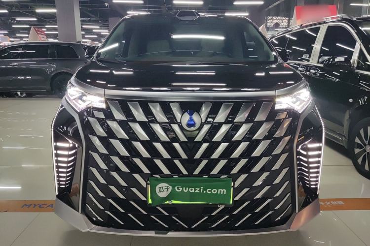 Used Denza D9 2025 DM-i Intelligent Drive 1020 Four-Wheel Drive Prestige Model