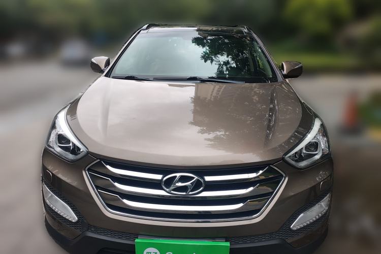 Used Hyundai Santa Fe 2013 2.4L Automatic 4x4 Prestige Edition
