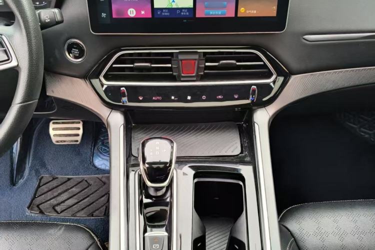 Used JAC Group X7 2020 1.5TGDI Automatic Overdrive Model Interior 4