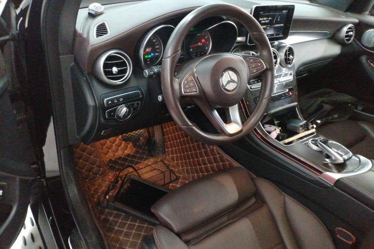 Used Mercedes-Benz GLC 2018 GLC 260 4MATIC Luxury Model