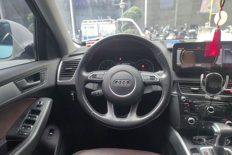Used Audi Q5 2015 40 TFSI Comfort Model