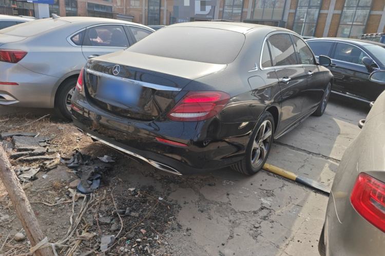 Used Mercedes-Benz E-Class 2017 E 300 L Sporty and Stylish Model