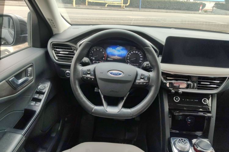 Used Ford Escape 2020 EcoBoost 245 Two-Wheel-Drive Comfort Edition
