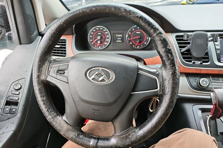 Used SAIC MAXUS G10 2016 2.0T Automatic Elite Edition