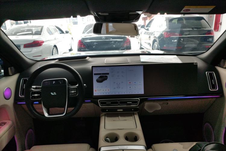 Used Li Auto L8 2023 Pro Model
